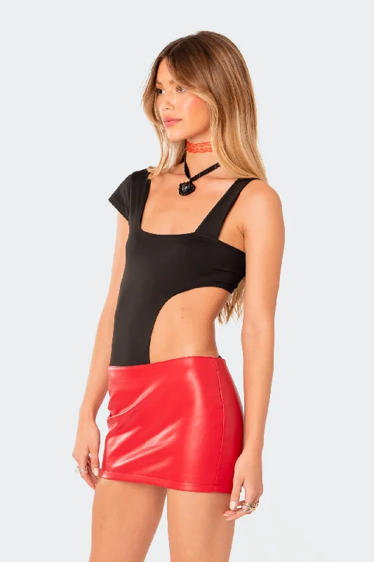 s13883_black