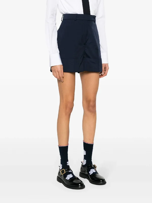 thom-browne-typewriter-sack-shorts-shorts-600051528nvy thom-browne-typewriter-sack-shorts-shorts-600051528nvy